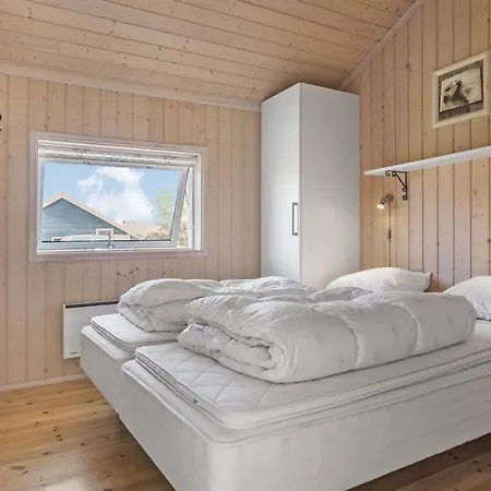 Godtfrede - 950m From The Sea By Interhome *