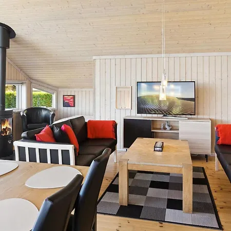 Godtfrede - 950m From The Sea By Interhome * Bøtø By
